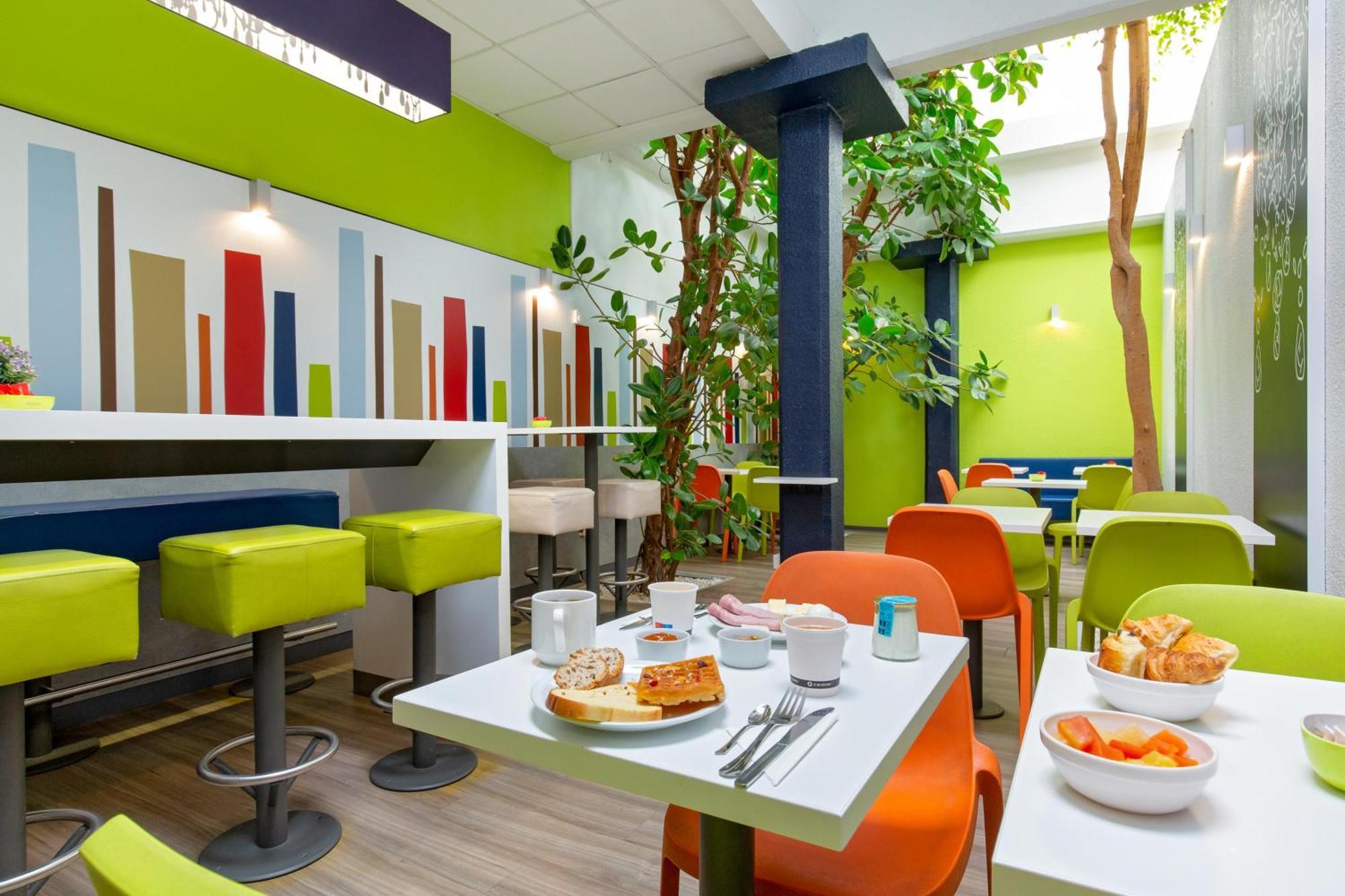 Ibis Budget Кавайон Екстериор снимка