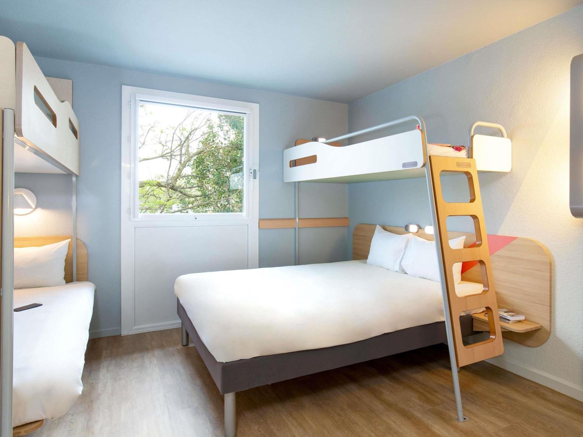 Ibis Budget Кавайон Екстериор снимка